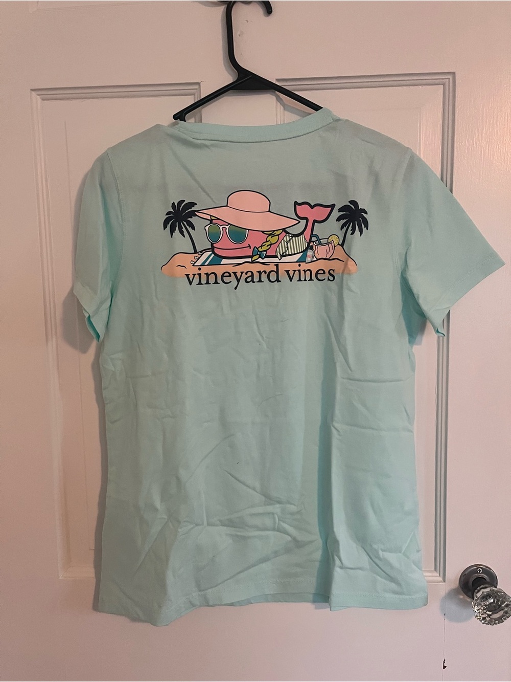 Vineyard Vines Mint Pocket Tee with Beach Graphic - Picture 2 of 5